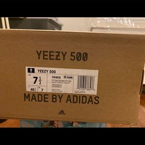 Yeezy 500